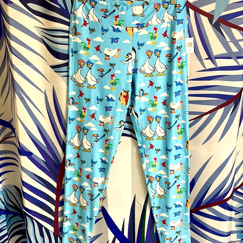 Disney Parks Women Size Medium Birds of a Feather Leggings Blue